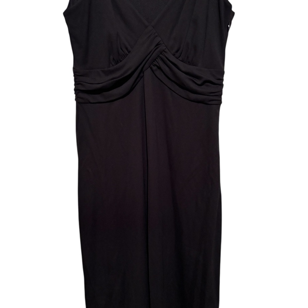 Elegant Black Sleeveless Dress